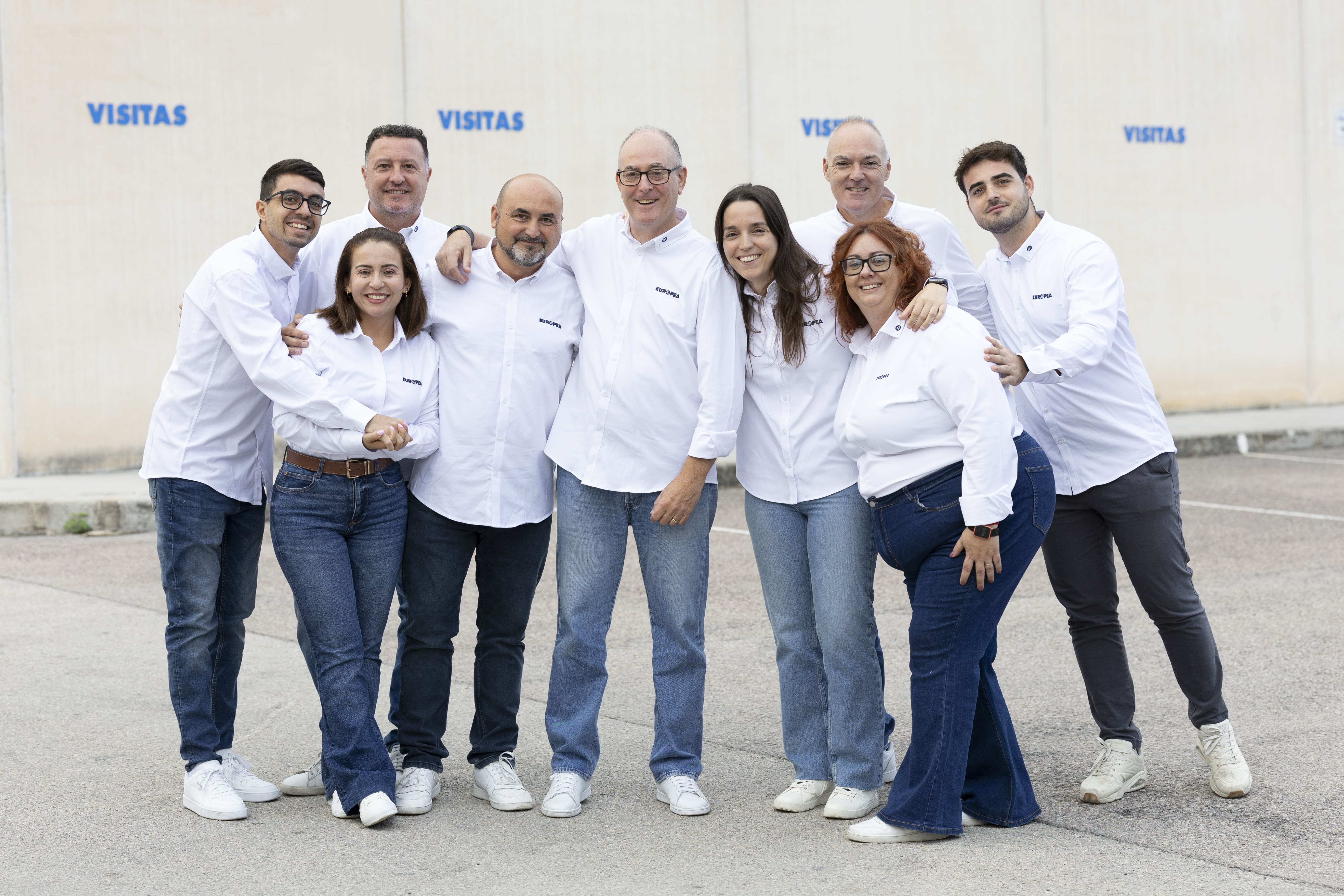 equipo-comercial-fachada